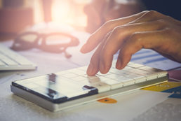 公司、獨資行號之設立登記